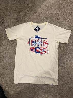 New Era Chicago Cubs MLB Stars and Stripes Cream Graphic T-Shirt